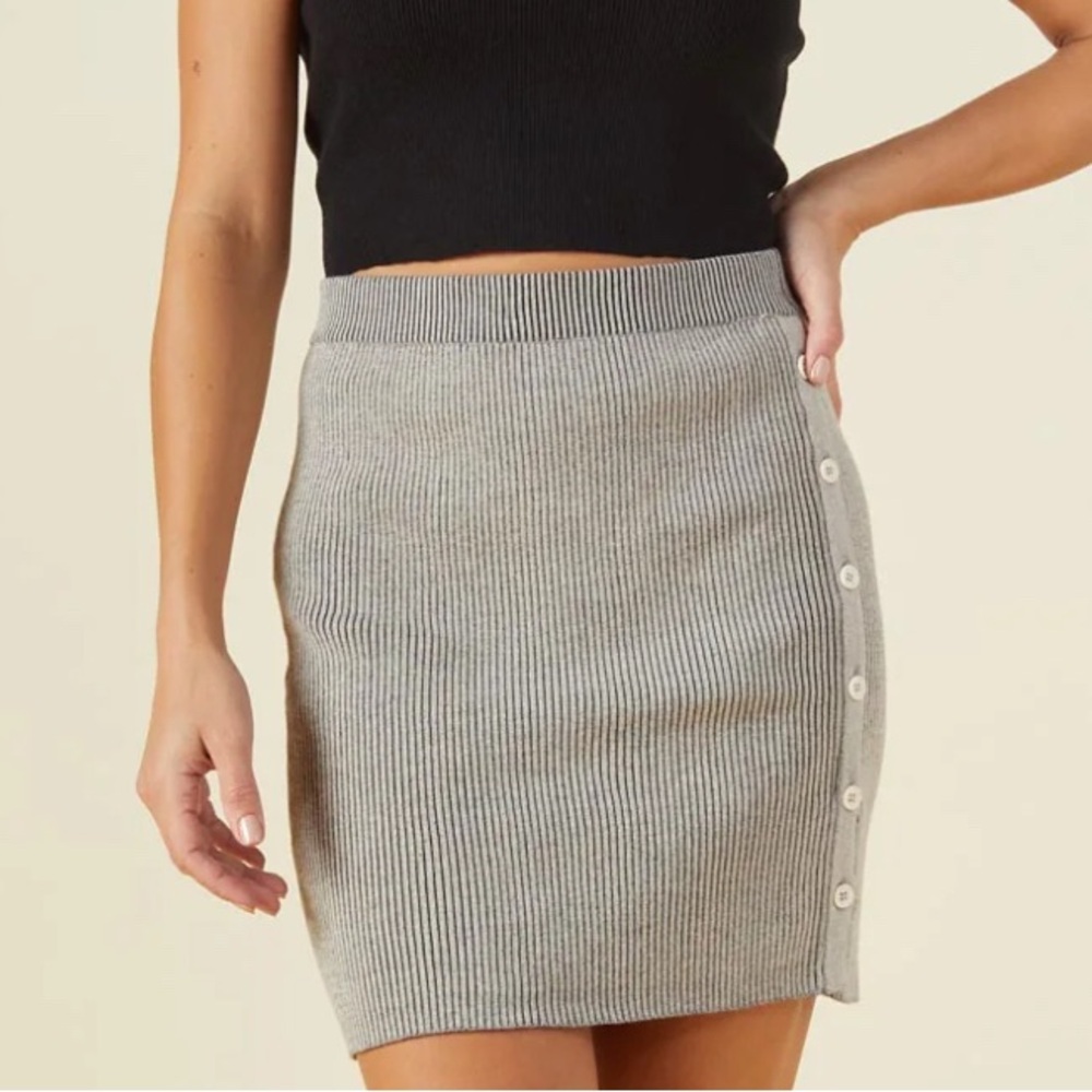 Monrow Gray Side Button-Detail Mini Skirt